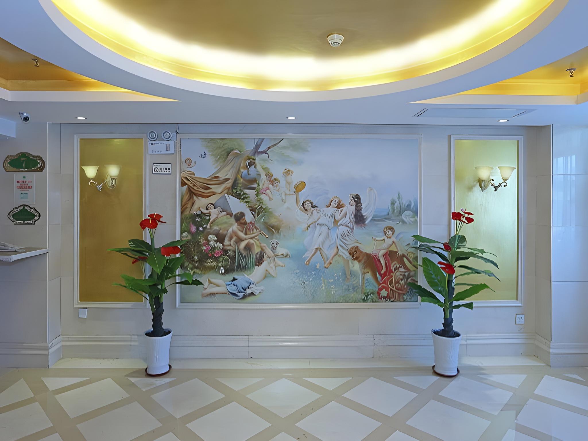 Vienna Hotel (Shantou Convention and Exhibition Center) 16/54