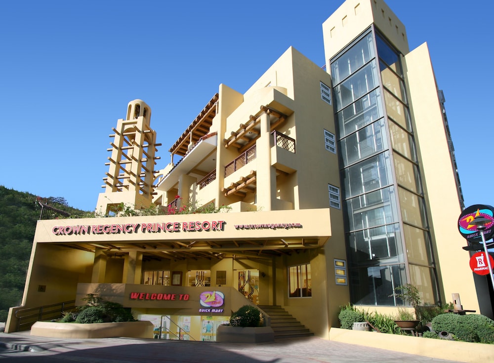 Crown Regency Prince Resort photo1