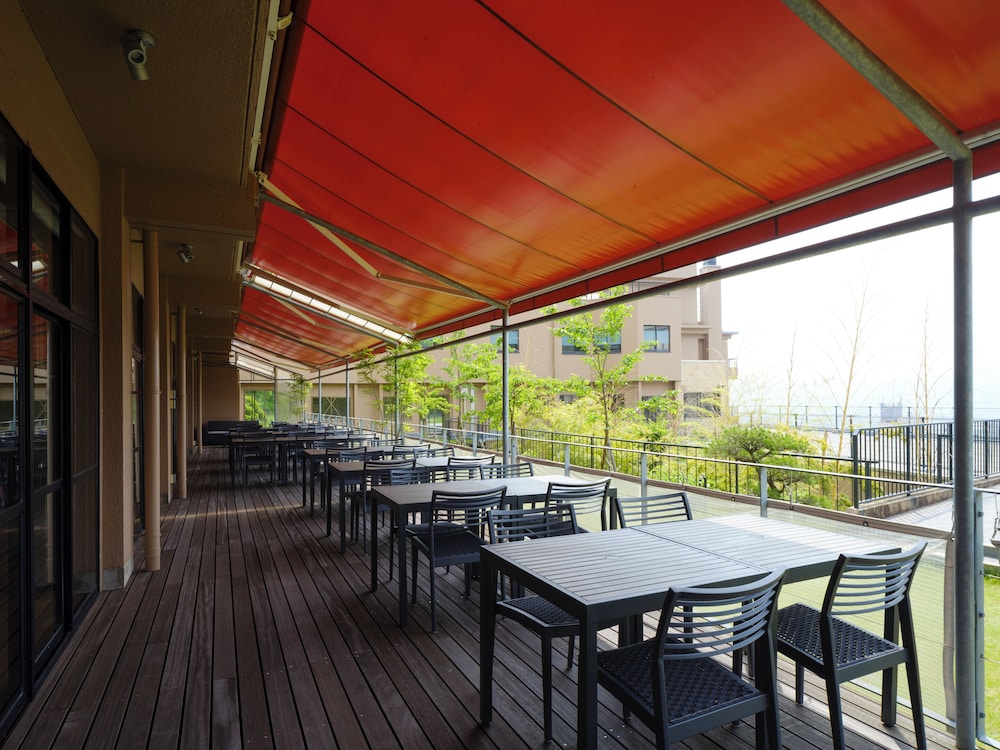 Inasayama Kanko Hotel 57/67
