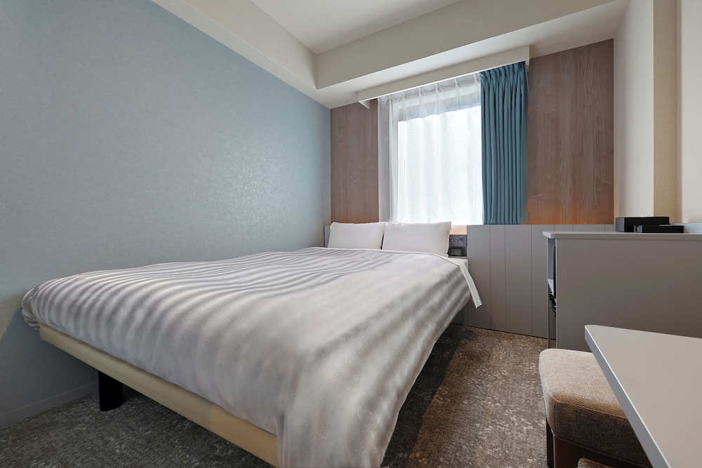 RENOVATED, SINGLE, DOUBLE BED