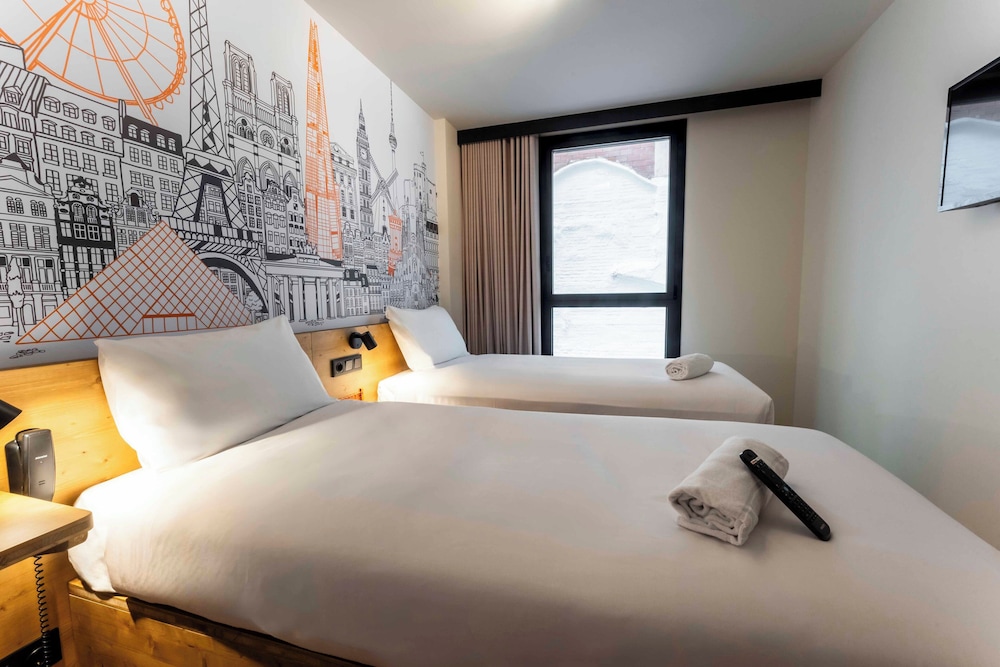 easyHotel Barcelona La Sagrera 15/47