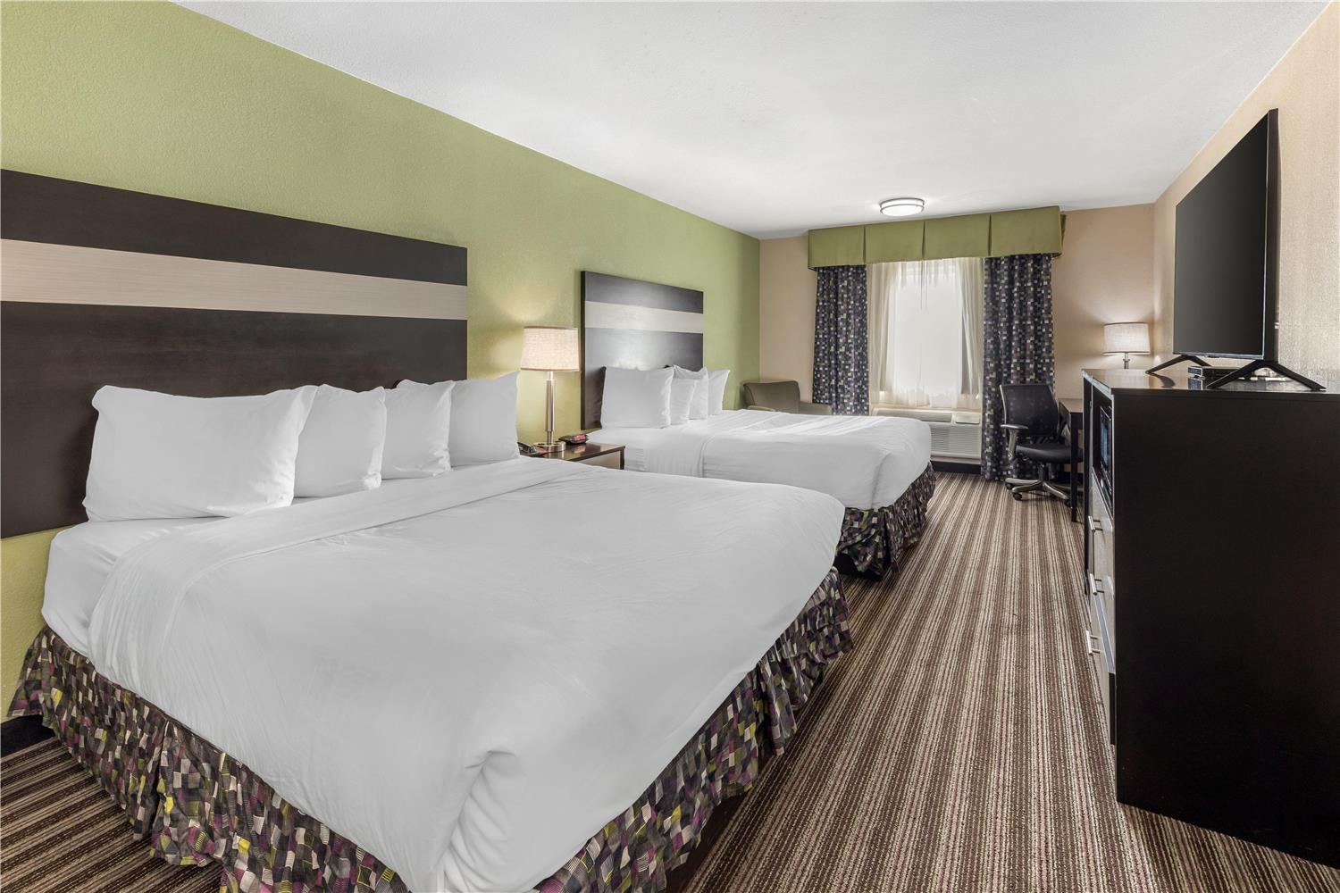 جناح بسريرين كوين بجاكوزي، Best Western Borger Inn 3/4