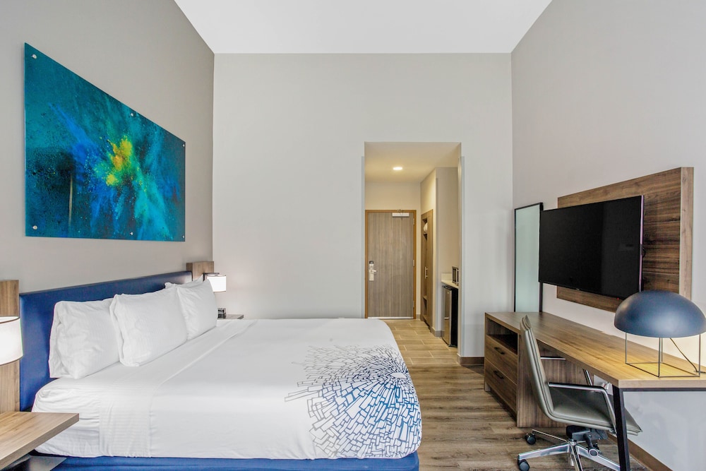 La Quinta Inn And Suites By Wyndham Miramar Beach 25/54