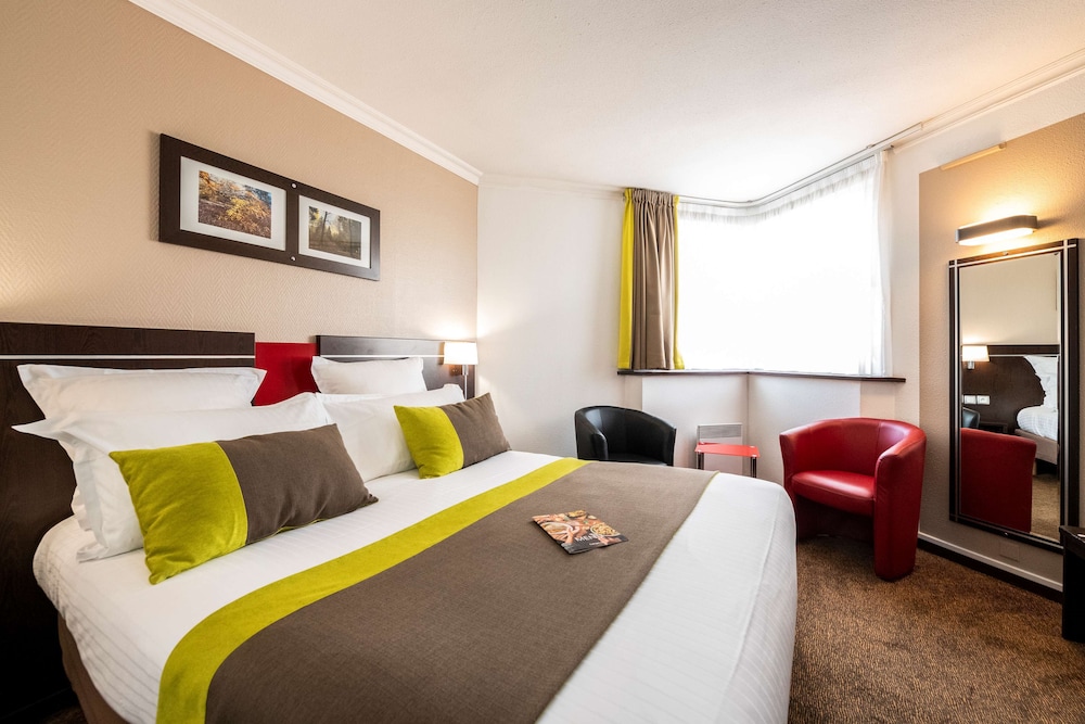 Standard, Twin Beds