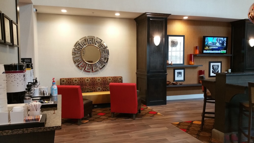 Hampton Inn Suites Houston Atascocita 35/38