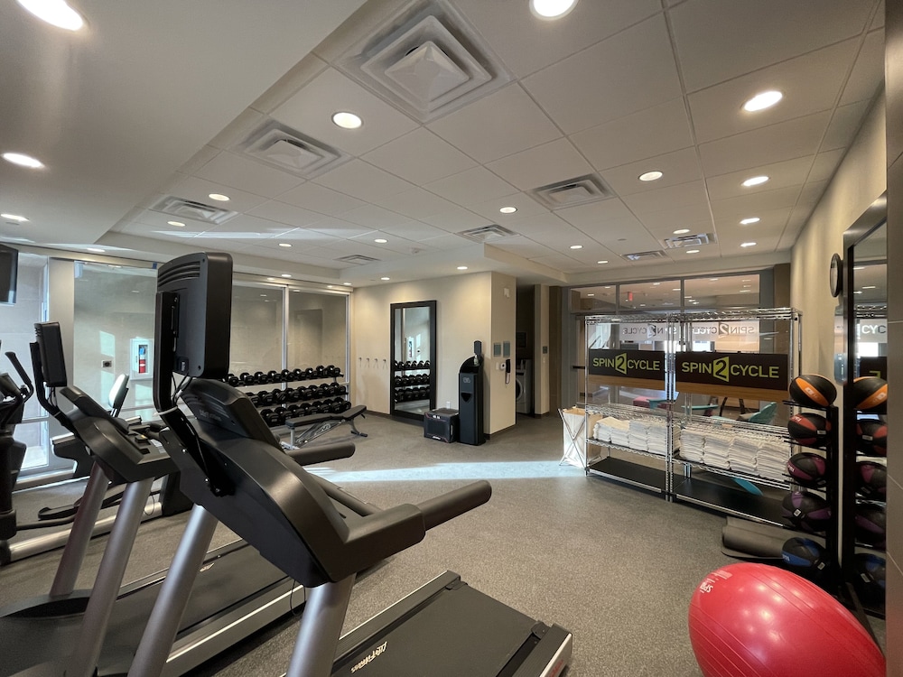 Home2 Suites By Hilton Phoenix Airport North 21/47