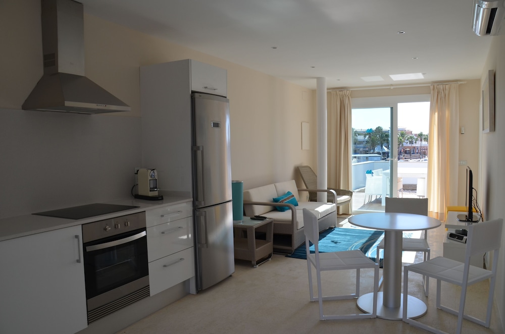 VILLAS DEL LAGO 47/67