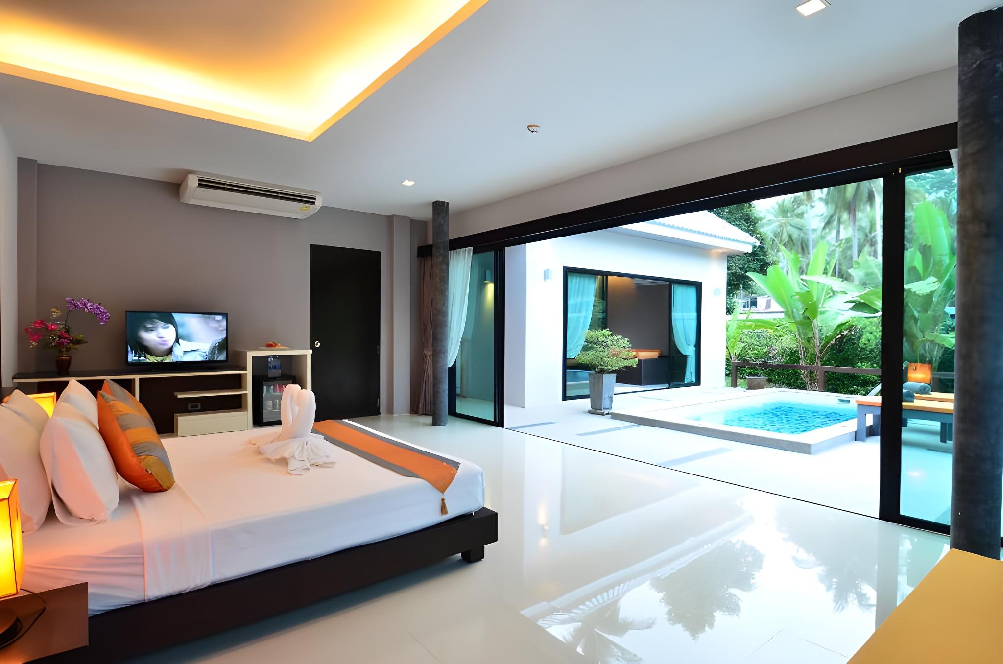 2 Bedrooms, Pool, Villa, King and Twin Beds