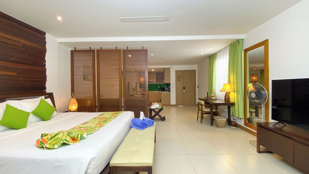 The Cliff Resort And Residences 12/50
