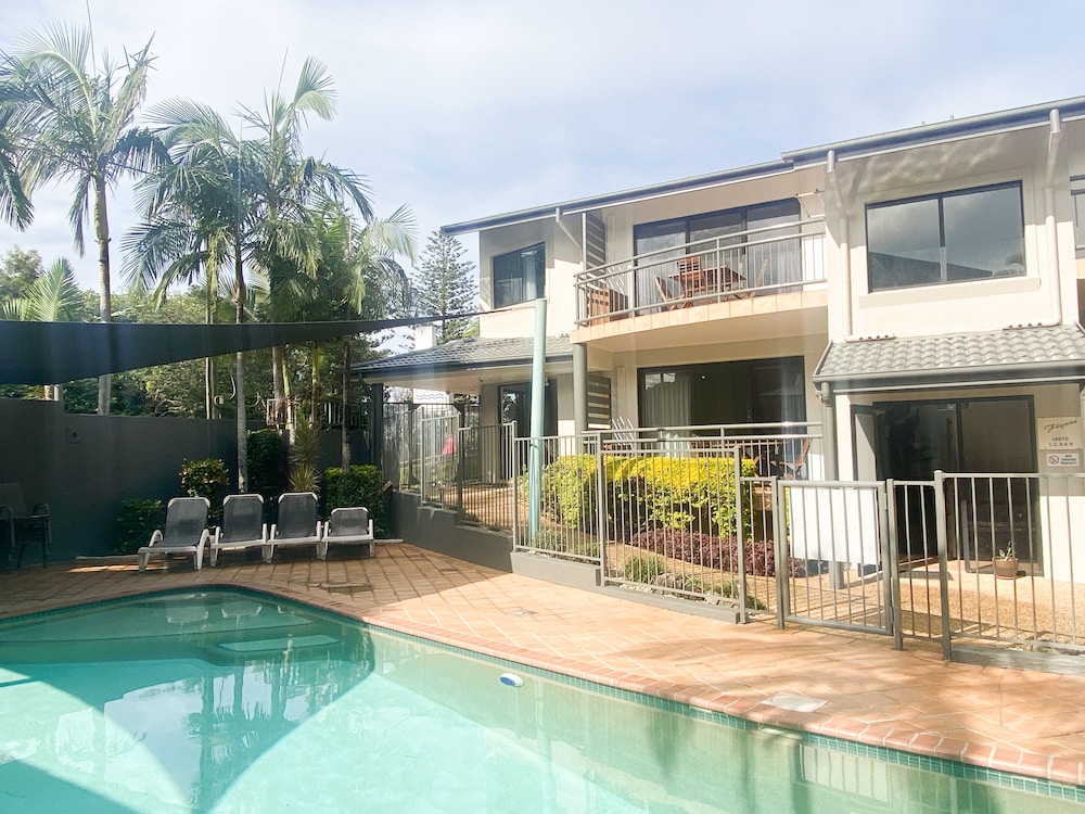 BEACHES HOLIDAY RESORT 4/35