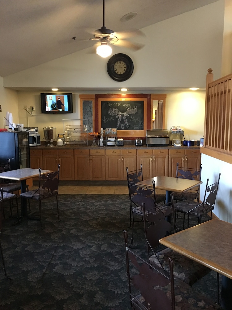 Mooselake Lodge 24/30