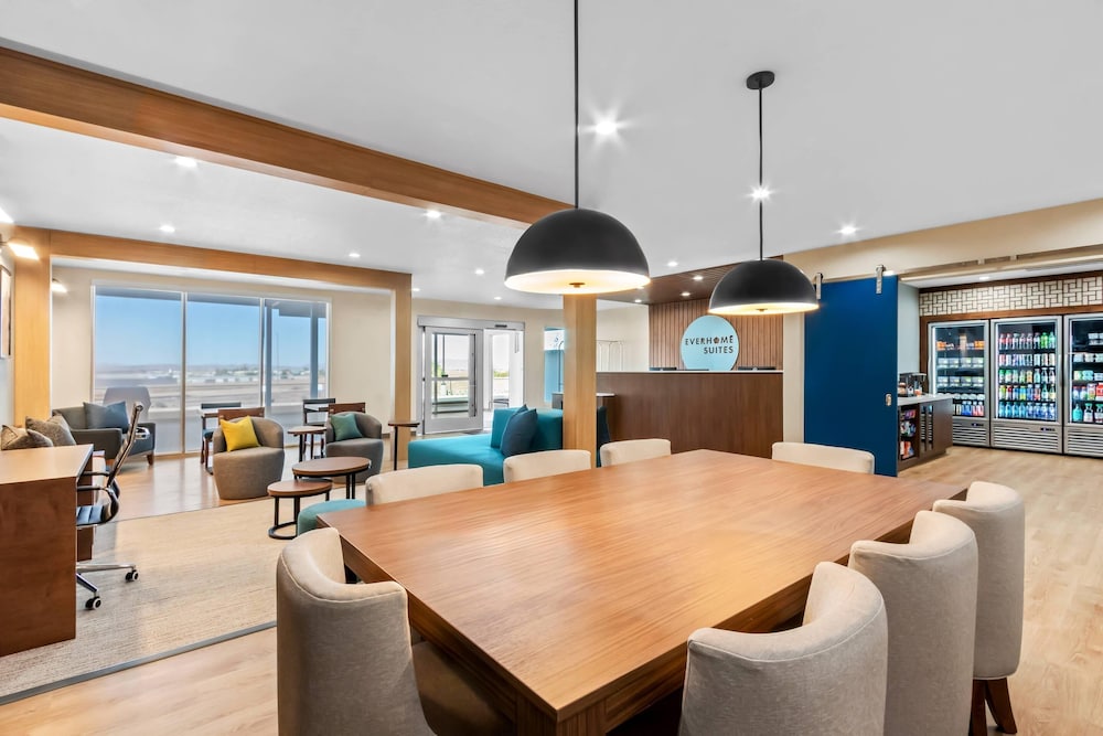 Everhome Suites Yuma East I-8 32/50