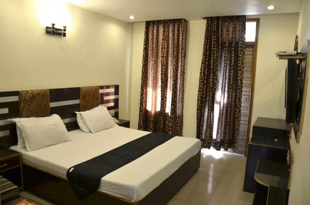 Hotel Citi Heights 21/41