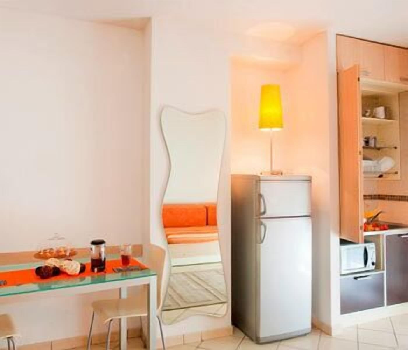 1 BEDROOM, APARTMENT