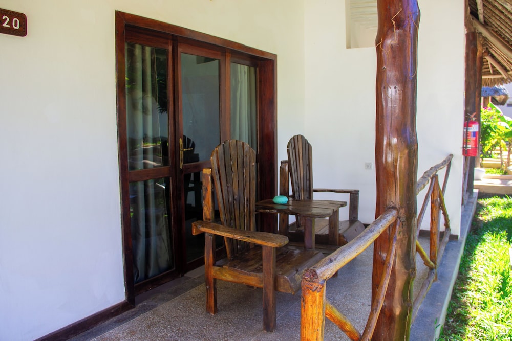 Reef & Beach Resort 9/50