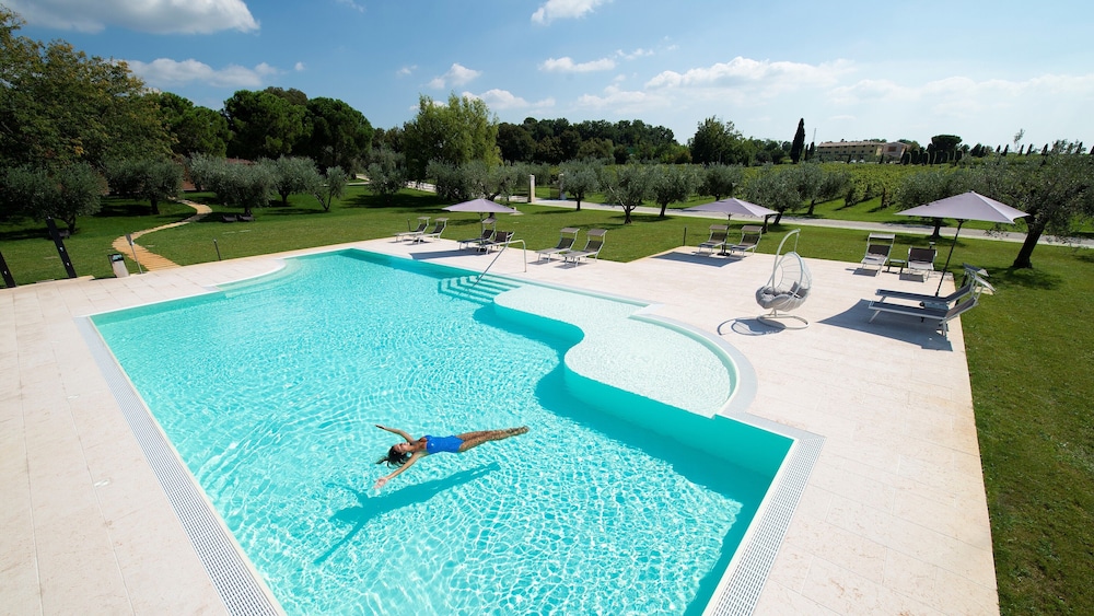 Borgo Romantico Relais 20/37