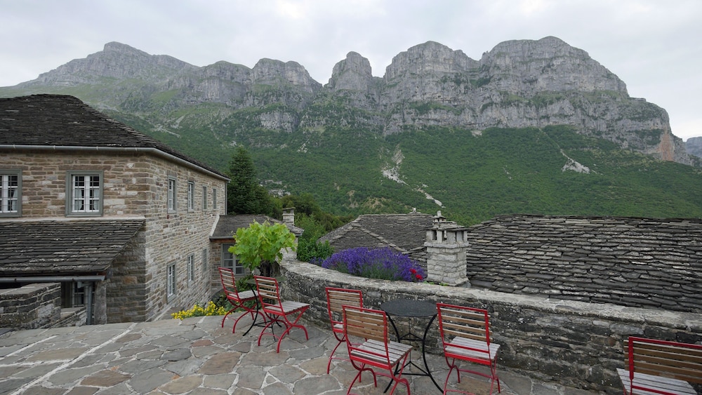 Papaevangelou Hotel 4/66