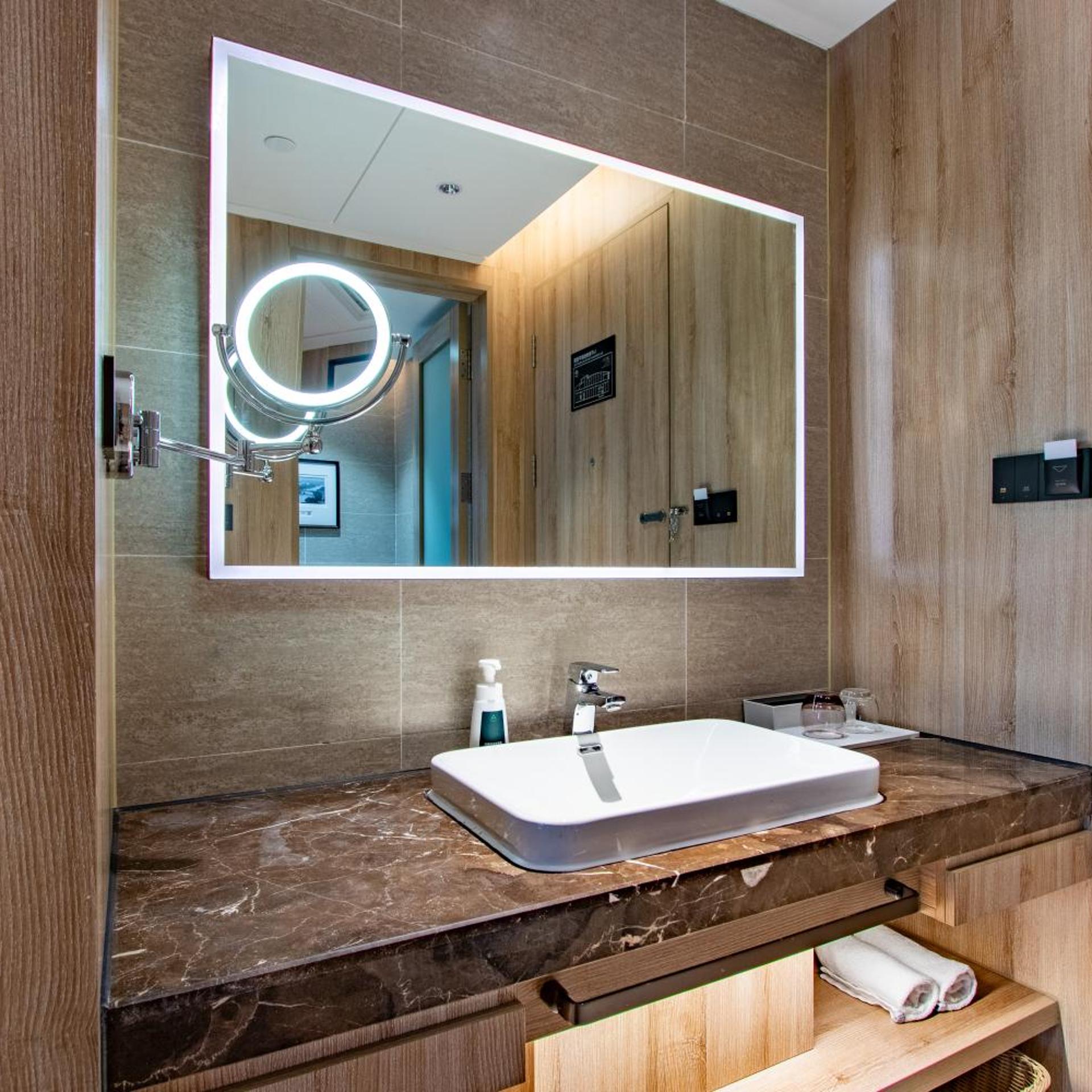 Atour Hotel - Xiaoshan People s Square 52/62