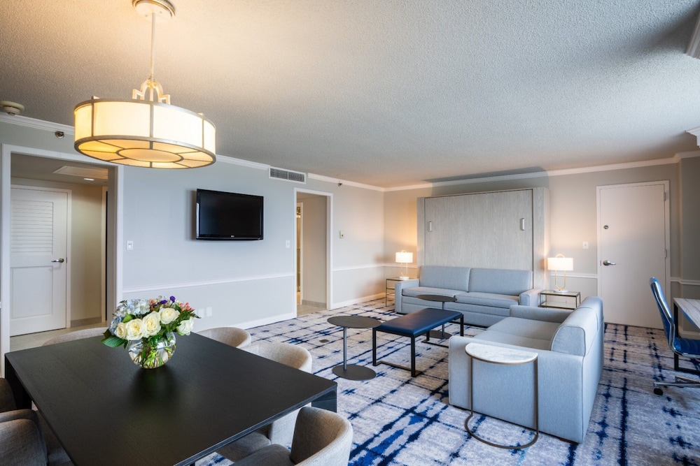 Crowne Plaza College Park Washington DC 45/79