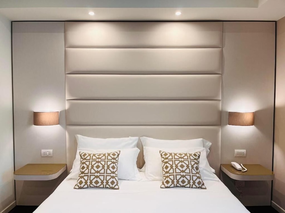 Standard, Double Bed