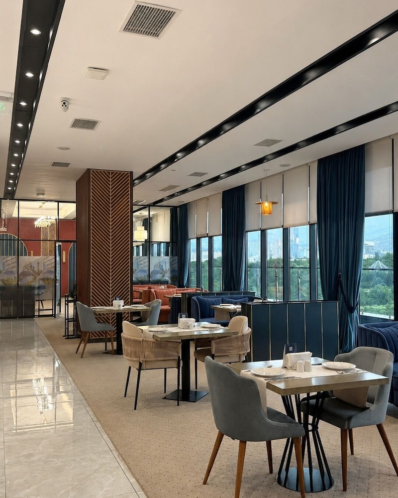 Park Dedeman Almaty 45/64