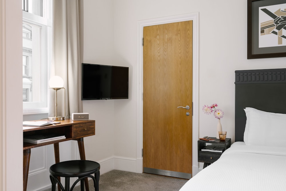 Kensington Gardens Hotel, Sonder by Marriott Bonvoy 48/50