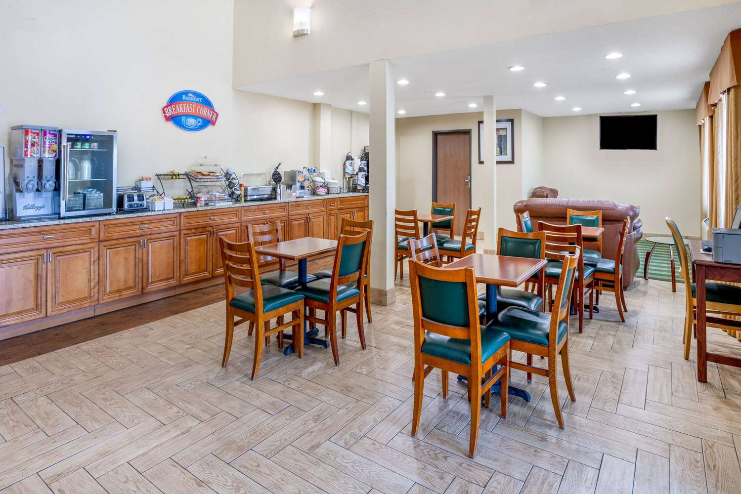 Baymont By Wyndham Beloit 23/34