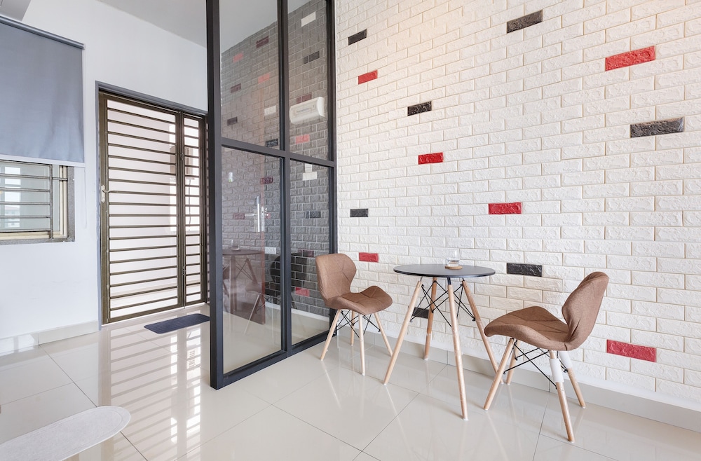Palazio Serviced Apartment 27/50