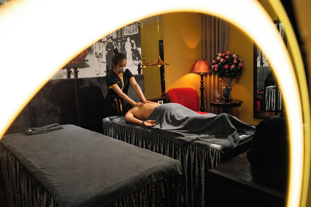 Hanoi Lion Boutique Hotel 8/58