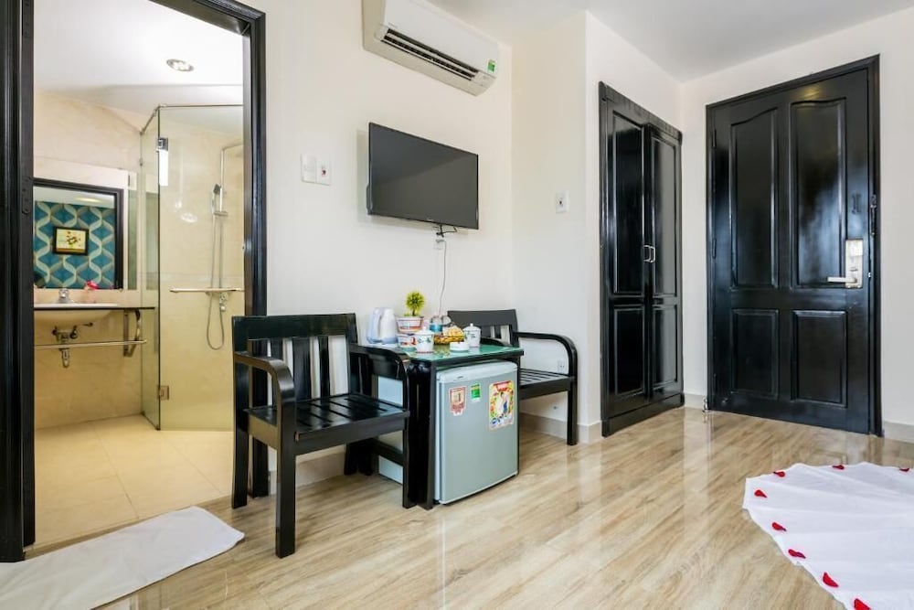 La Maison Da Nang Beach 33/50