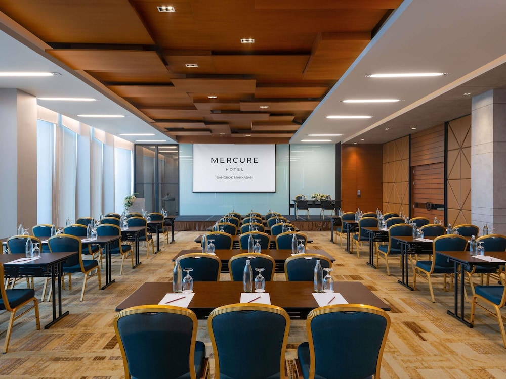 Mercure Bangkok Makkasan 68/79