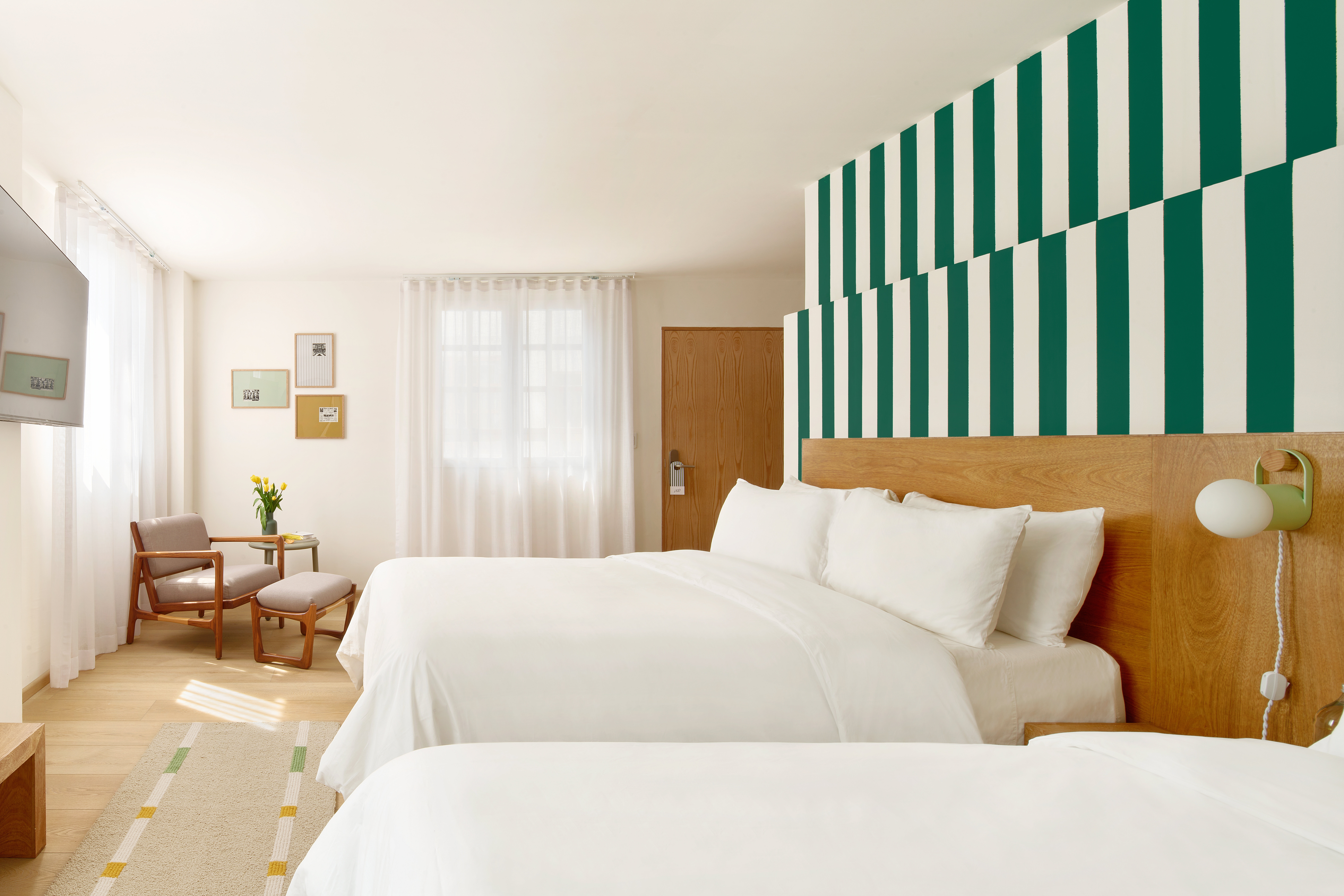 Suite, Double Bed, Street View