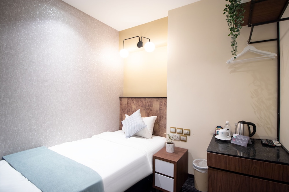 Harbour Ville Hotel Hamilton - Lavender 7/63