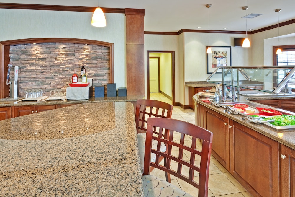 Staybridge Suites Indianapolis Carmel 35/44