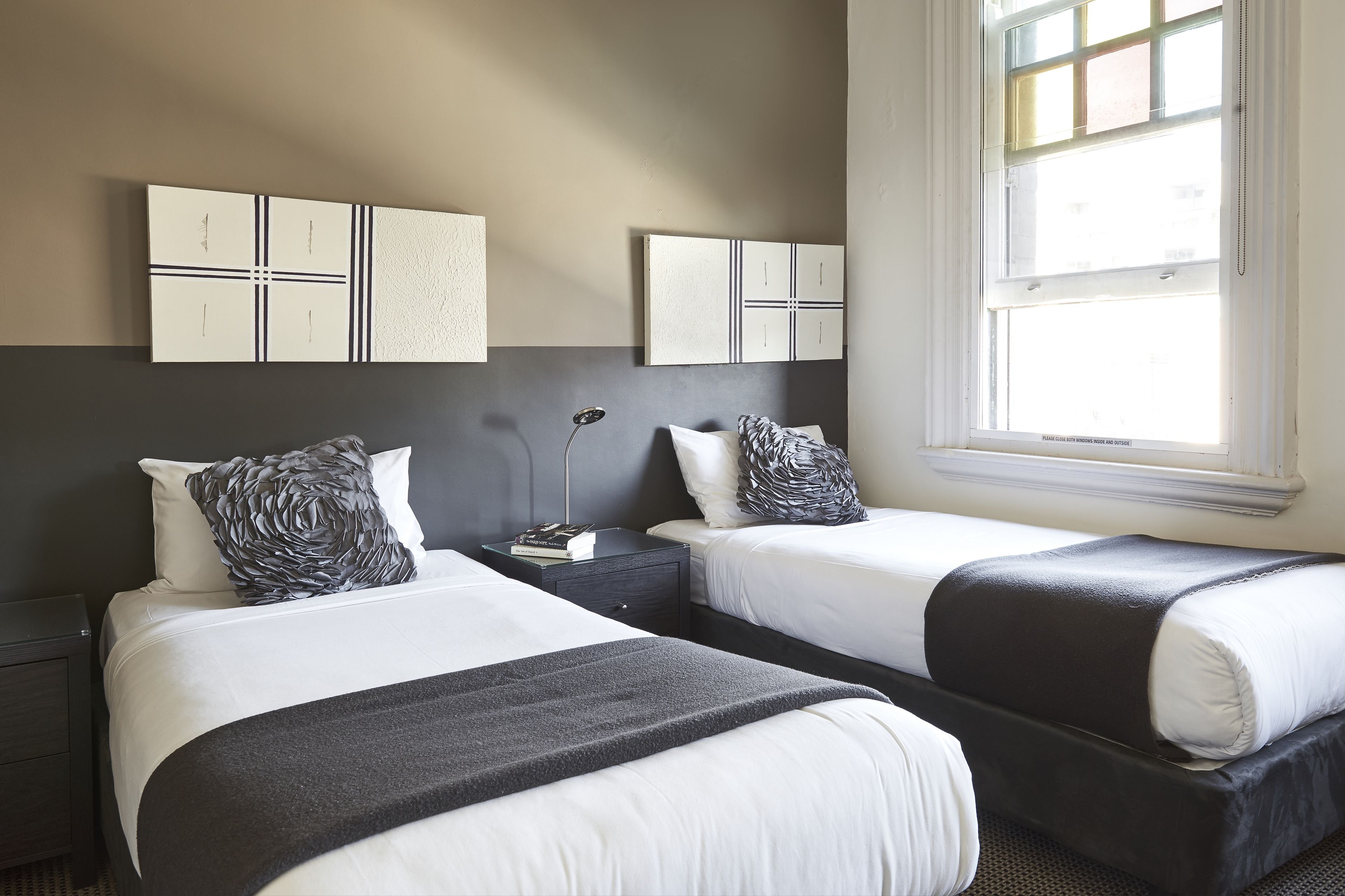 STANDARD, TWIN BEDS