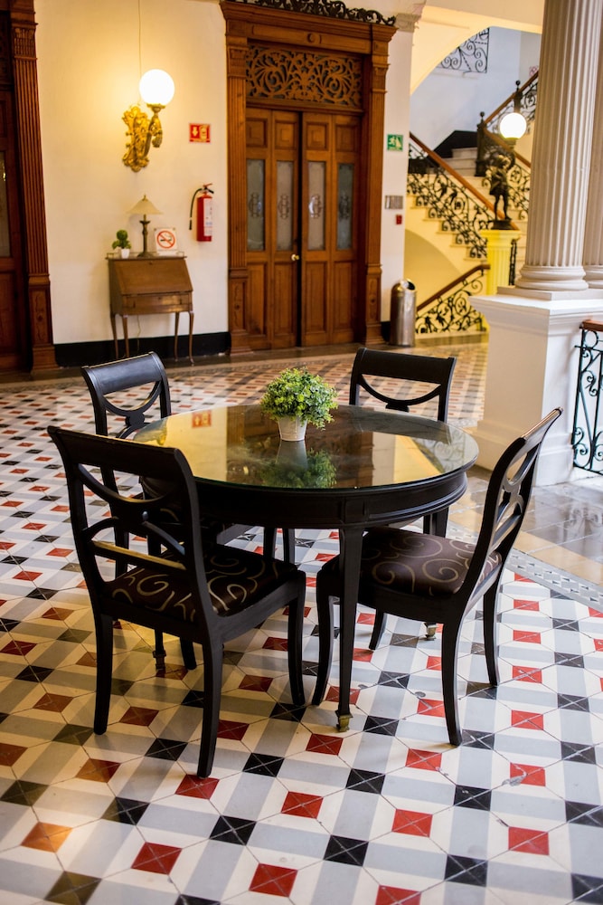 Gran Hotel de Merida 59/68