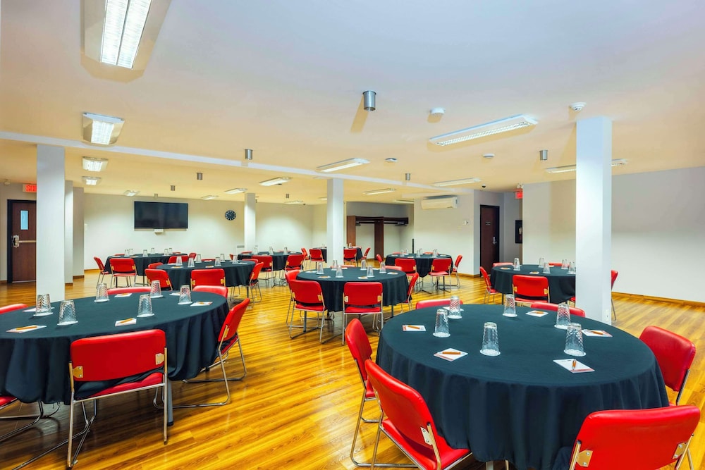 Les Suites de Laviolette Ascend Hotel Collection 48/62
