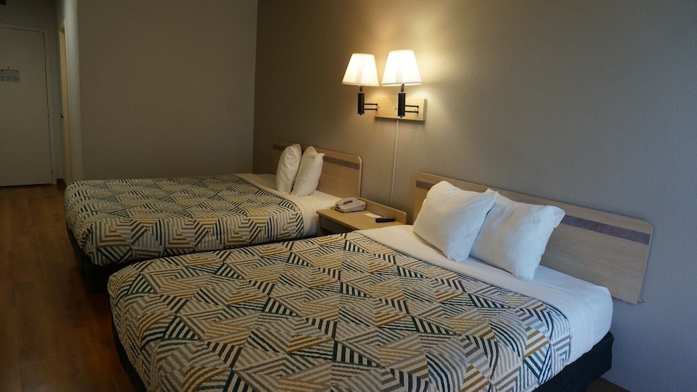 Motel6 Belmont, CA San Francisco Redwood City 43/61