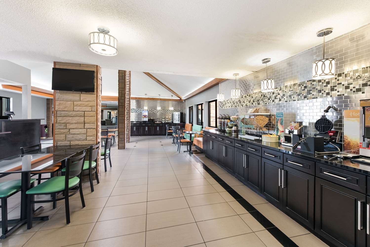 Quality Inn Upper Sandusky OH 4/29