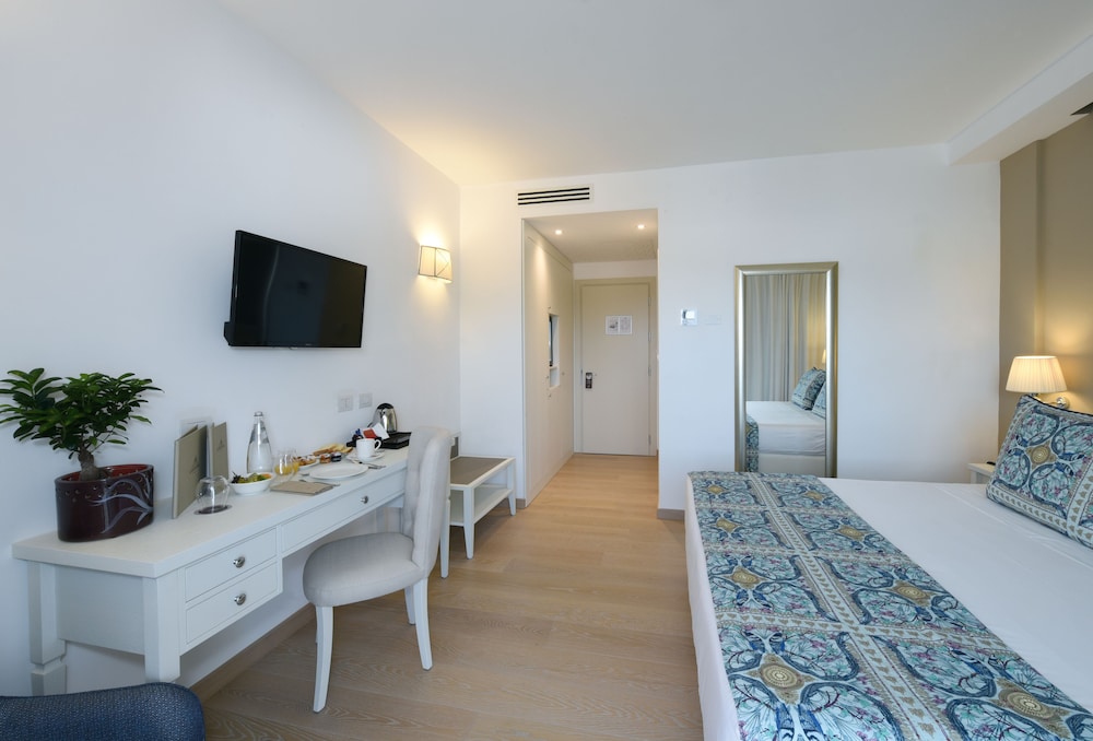 Grand Hotel Cannigione 30/70