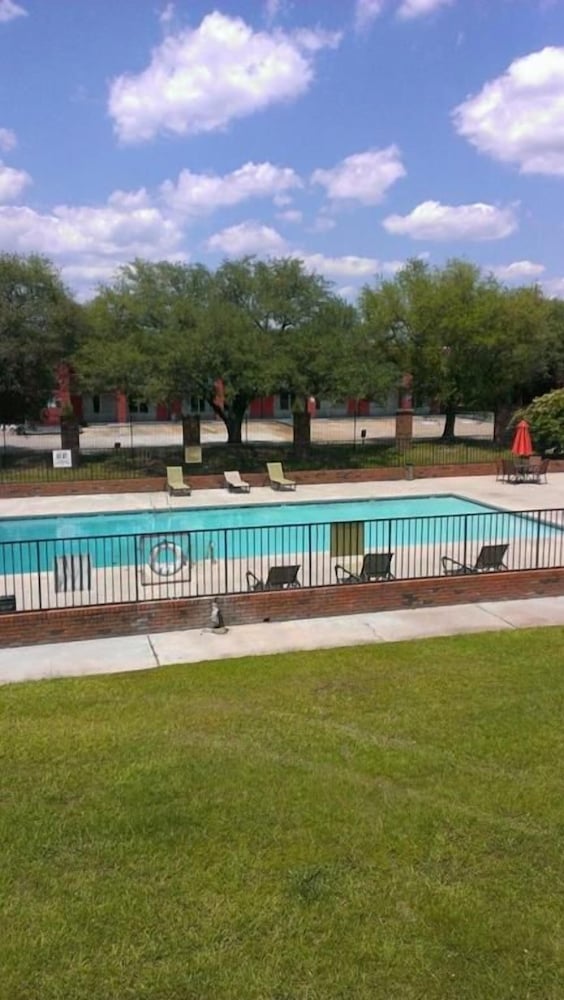 Motel6 Hammond, LA – I 12 – I 55 44/55