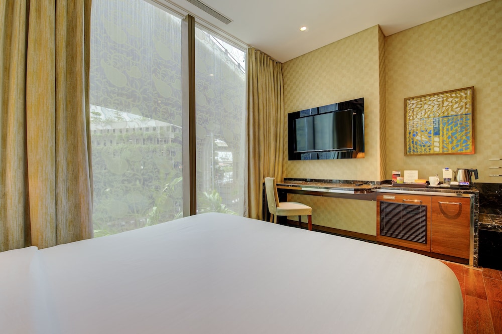 Niranta Airport Transit Hotel & Lounge Terminal 2 Arrivals 14/78