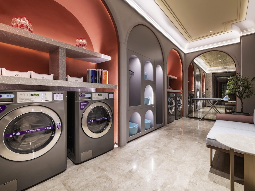 Mercure Beijing Zhongguancun 9/47