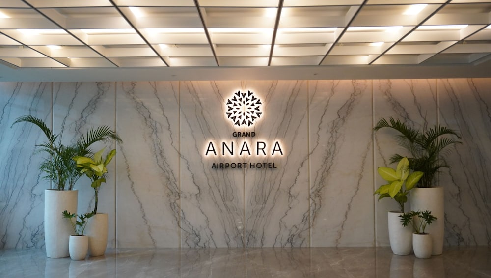 Grand Anara Airport Hotel 1/50