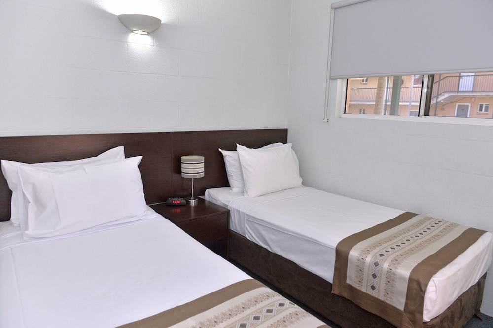 Alatai Holiday Apartments 16/39