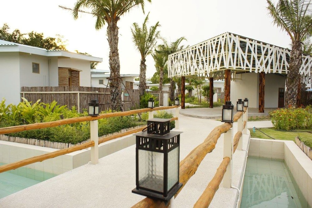 The Hideaway Resort 29/31