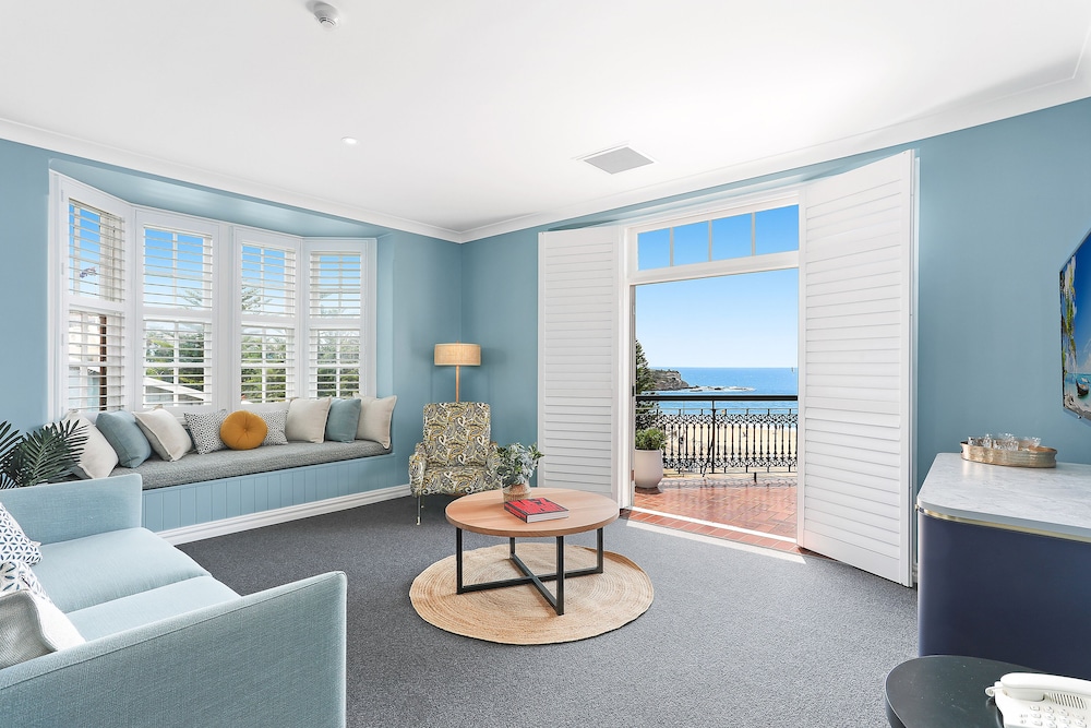 Coogee Bay Hotel Pub Style 26/50