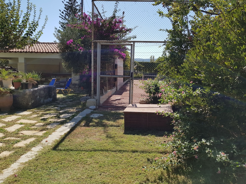 Mantenia Hotel 41/50