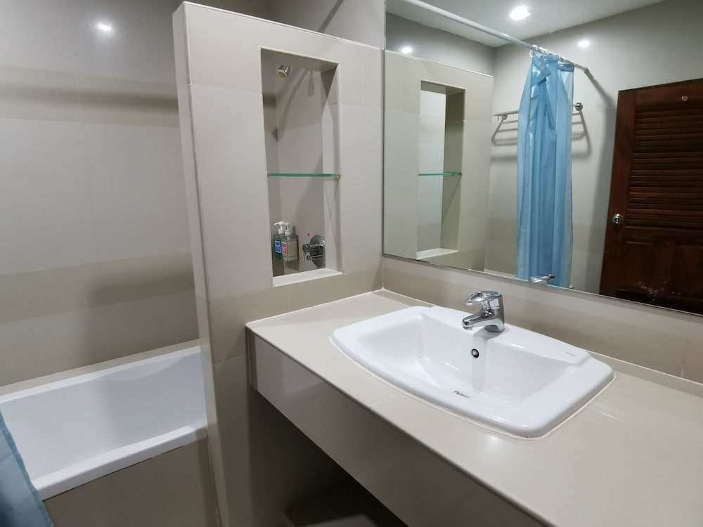 Morakot Hotel Chumphon 62/66