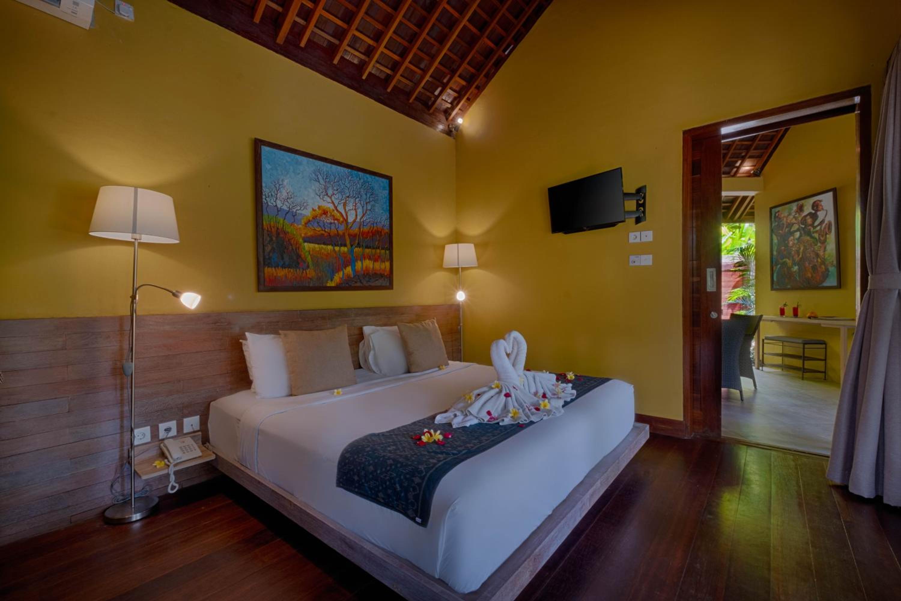 2 Bedrooms, Pool, Villa, Valley View